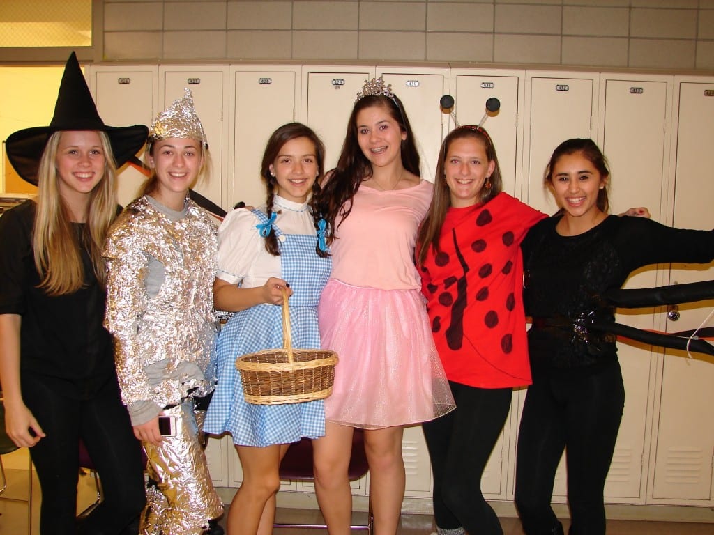 Conard students dress in costume to host indoor trick or treat. Submitted image.
