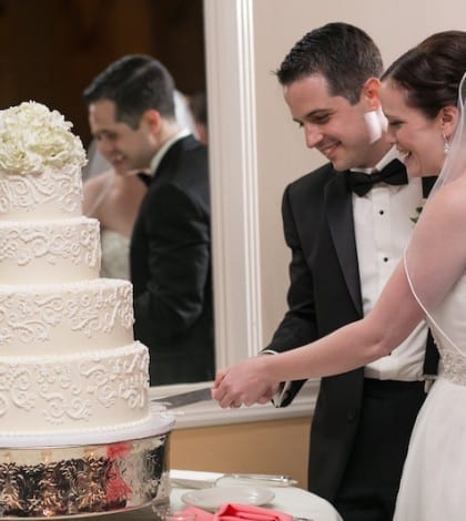 1116_Meghan-Nick-Lawson Meghan and Nick Lawson at The Belle Terrace at Avon Old Farms. Photo by Michelle Wade