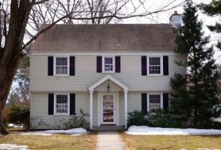 85 Craigmoor Rd., West Hartford, CT, recently sold for $328,500. Photo credit: Ronni Newton