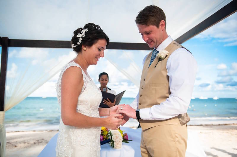 Catarina Rodrigues & Scott Kickery were married in Punta Cana, Dominican Republic. Photo by Adventure Photos