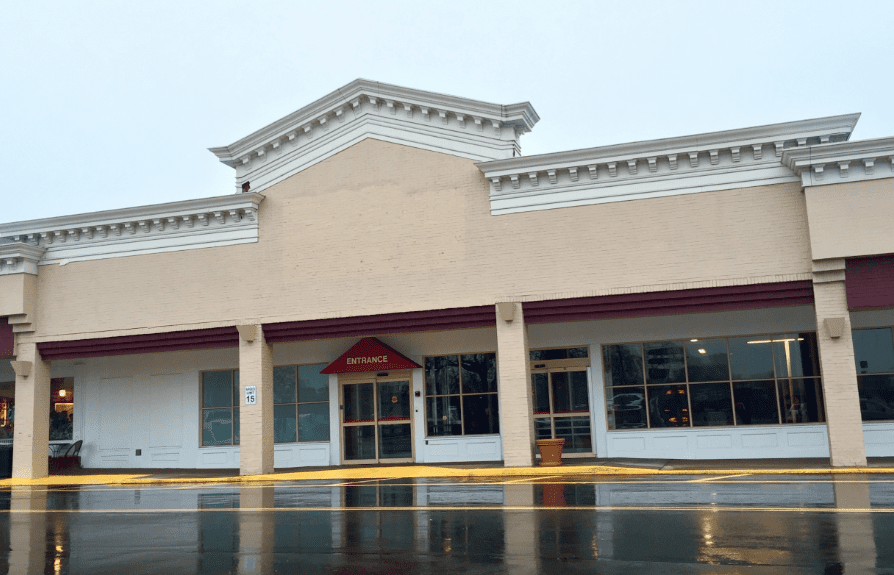 Total Wine & More plans to open a store at 1451 New Britain Ave. in West Hartford's Corbin's Corner shopping center. Photo credit: Ronni Newton