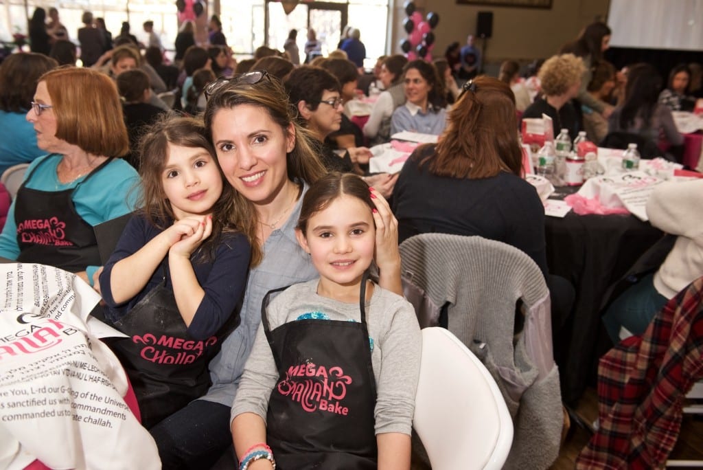 Mega Challah Bake sponsored by Chabad House and Emanuel Synagogue (Shana Sureck Photography)