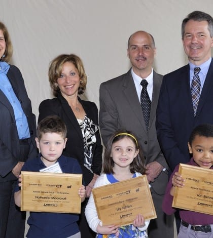 eesmarts_NathanielMoorcroft_LilySabino_IanBennett