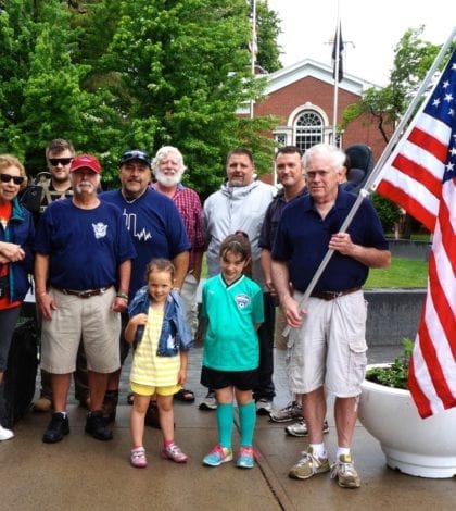 memorial day marchers at vet memorial 2016