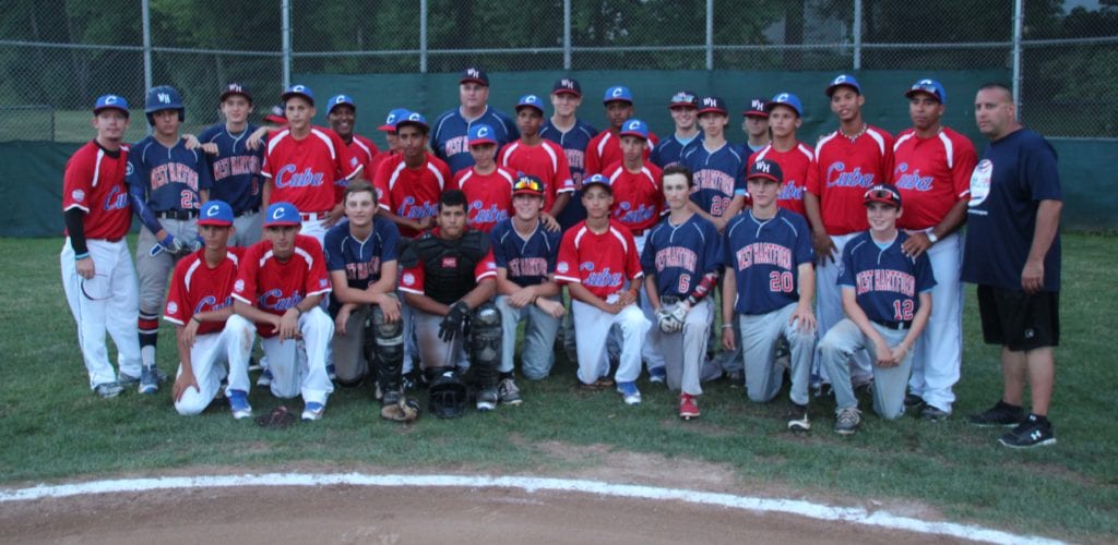 Team Cuba and West Hartford Havoc. Photo credit: Gary Cohen