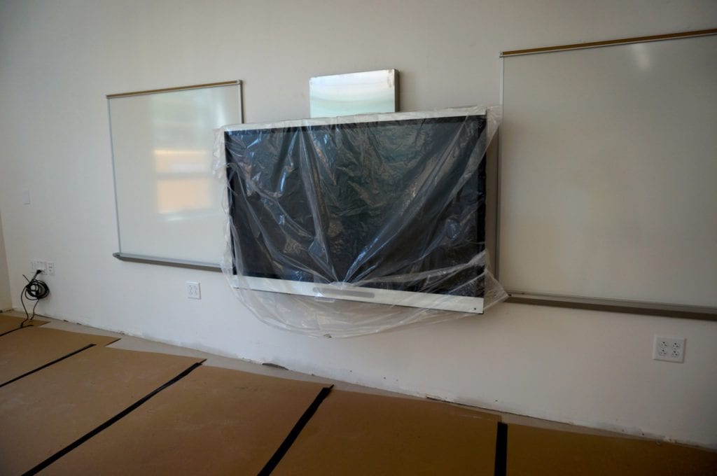 rooms equipped with adj LED smartboards
