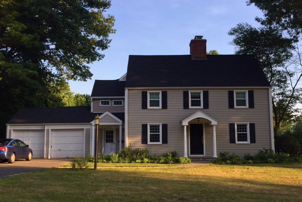21 Braintree Dr., West Hartford, CT, recently sold for $625,000. Photo credit: Ronni Newton