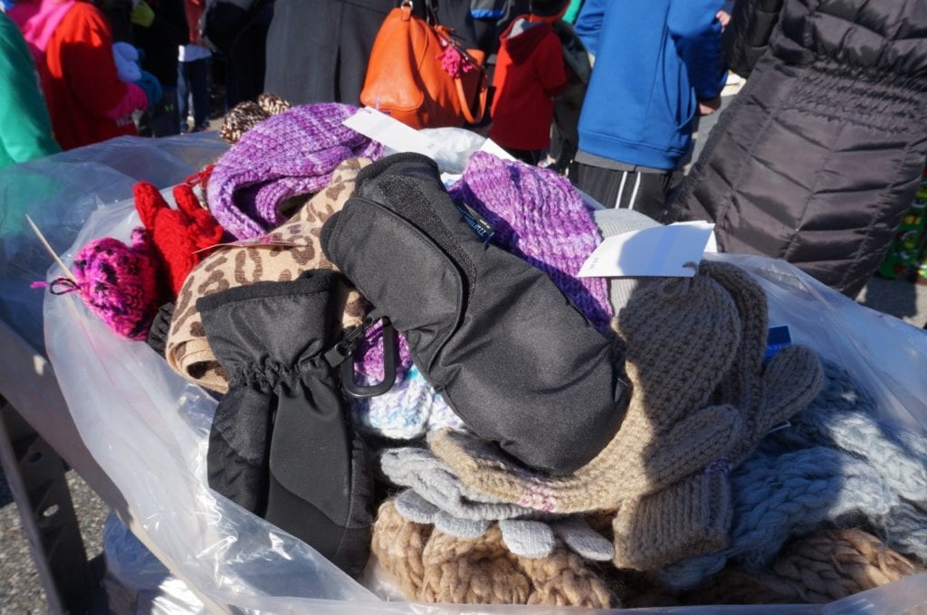 The Town That Cares Fund is very grateful for the donations of mittens, gloves, hats and scarves. HMF Blue Back Mitten Run, West Hartford, Dec. 4, 2016. Photo credit: Ronni Newton