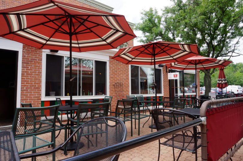 Johnny Vaughan Brings Unique 'Pies & Pints' to West Hartford Center