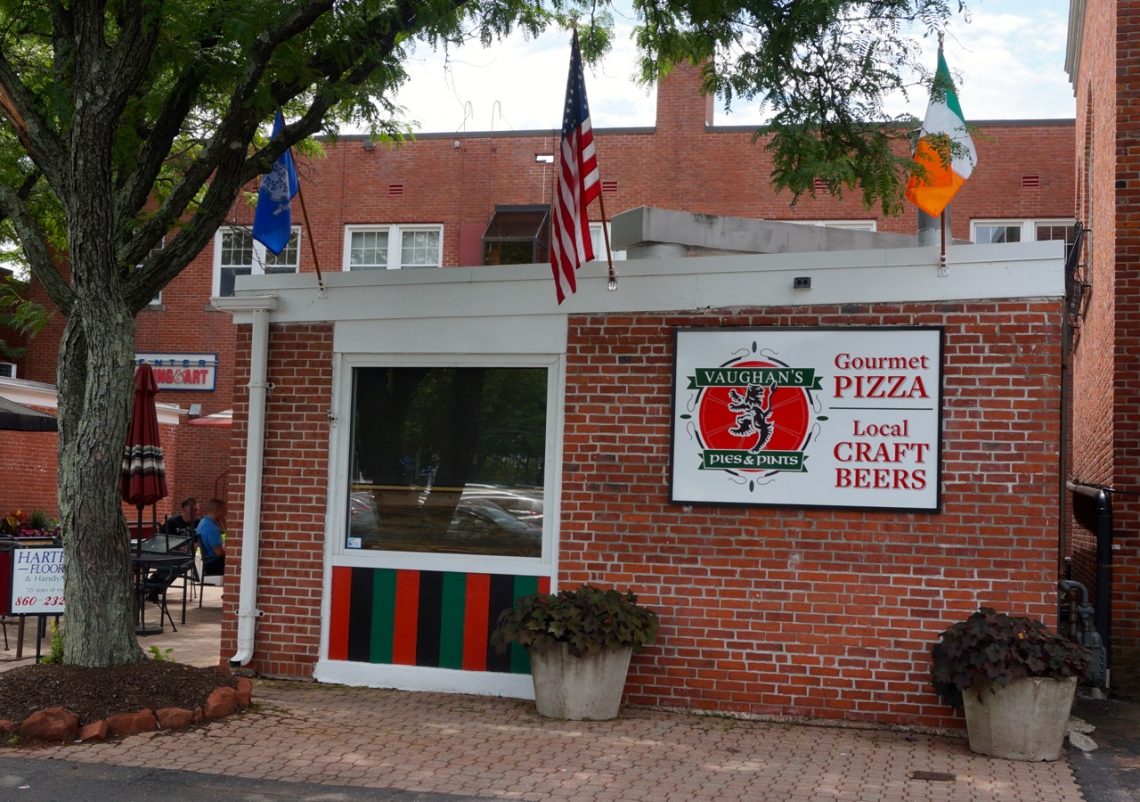 Johnny Vaughan Brings Unique 'Pies & Pints' to West Hartford Center