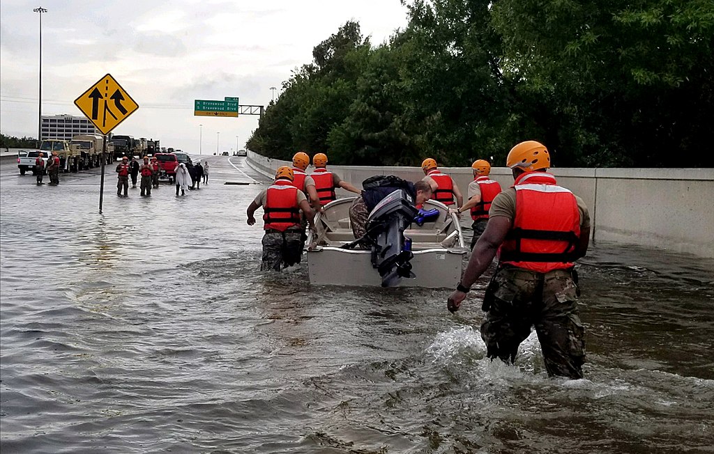 1024px-Texas_Army_National_Guard_Hurricane_Harvey_Response