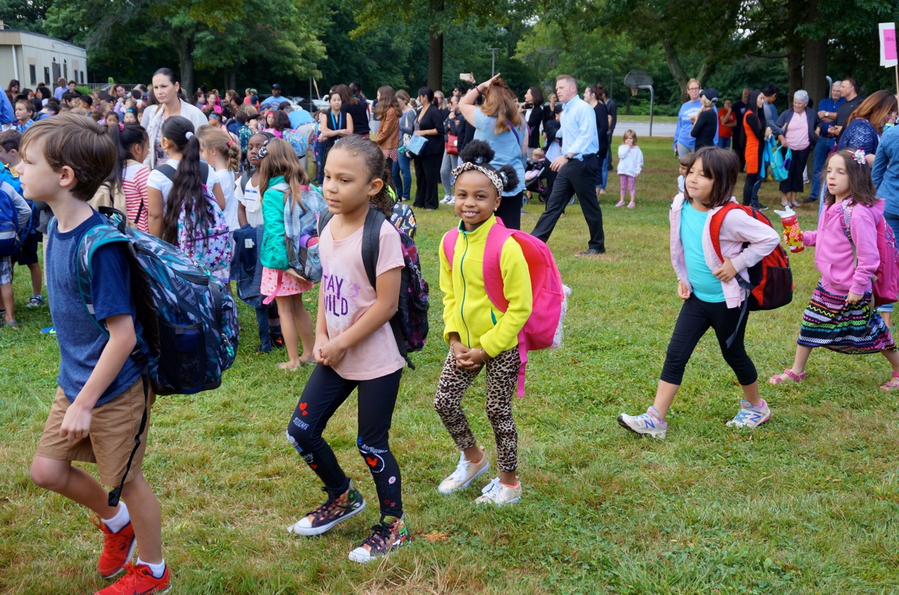 West Hartford Students Return to School WeHa West Hartford News