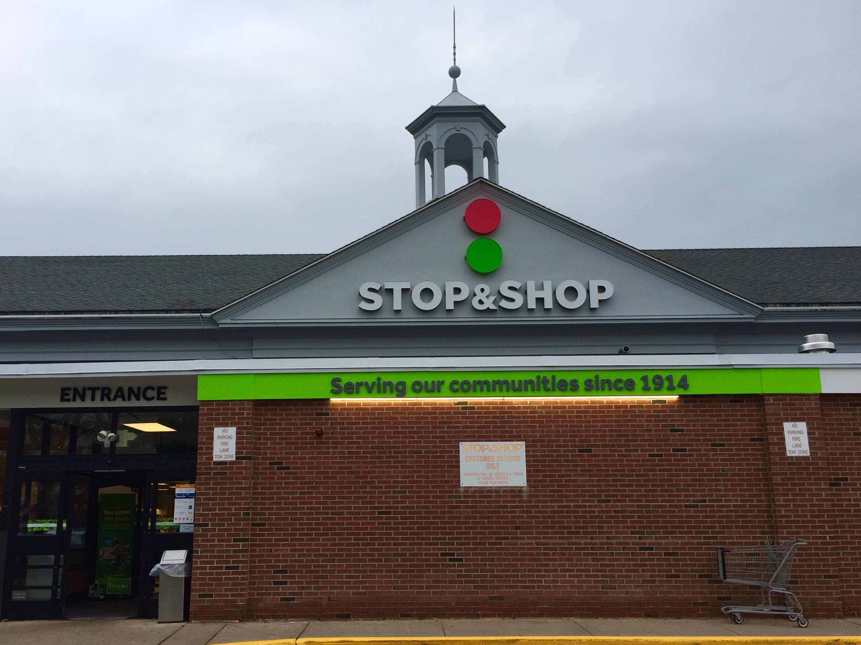 West Hartford Stop & Shop Stores Get Facelifts, Will Celebrate with
