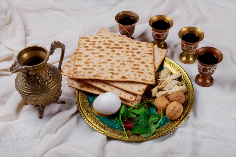 Seder Plate Passover Food / Passover : Most of the ceremonial foods for ...