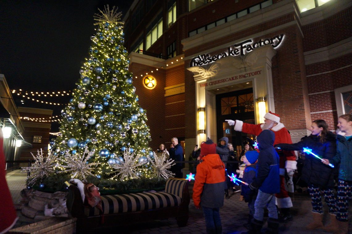 Holiday Stroll Will Return to West Hartford WeHa West Hartford News