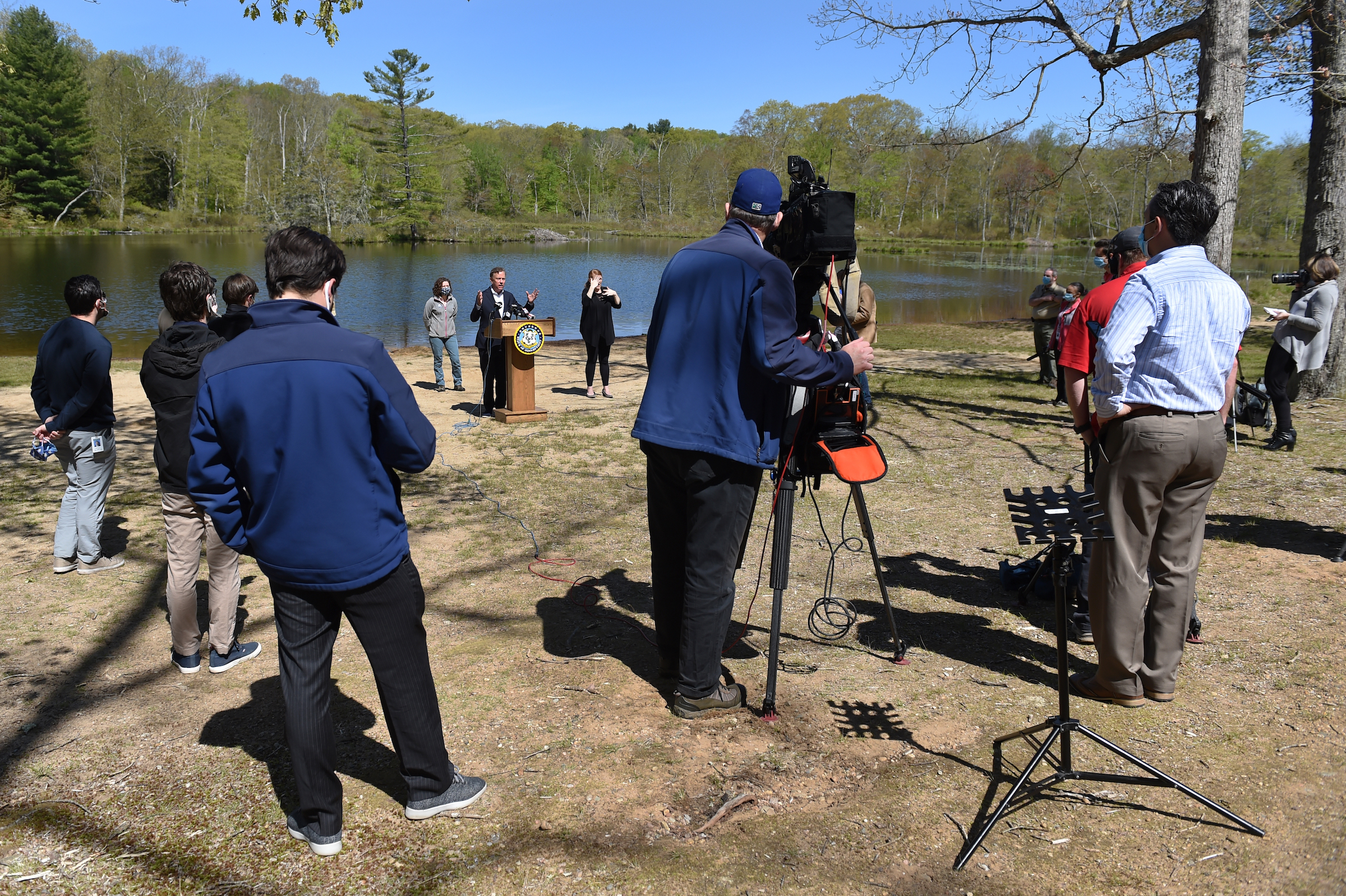Lamont-state-parks-presser03