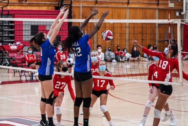 Hall Girls Volleyball Wins Two Straight We Ha West Hartford News