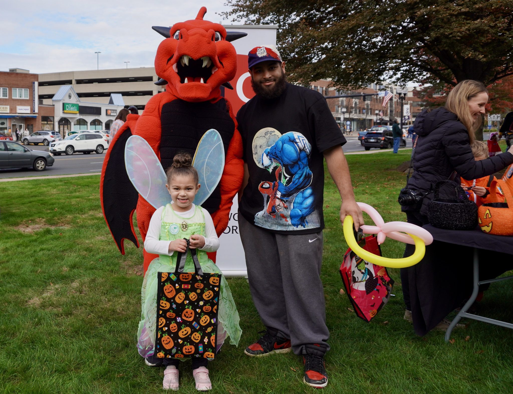 Thousands of Costumed Kids Enjoy West Hartford Halloween Stroll WeHa