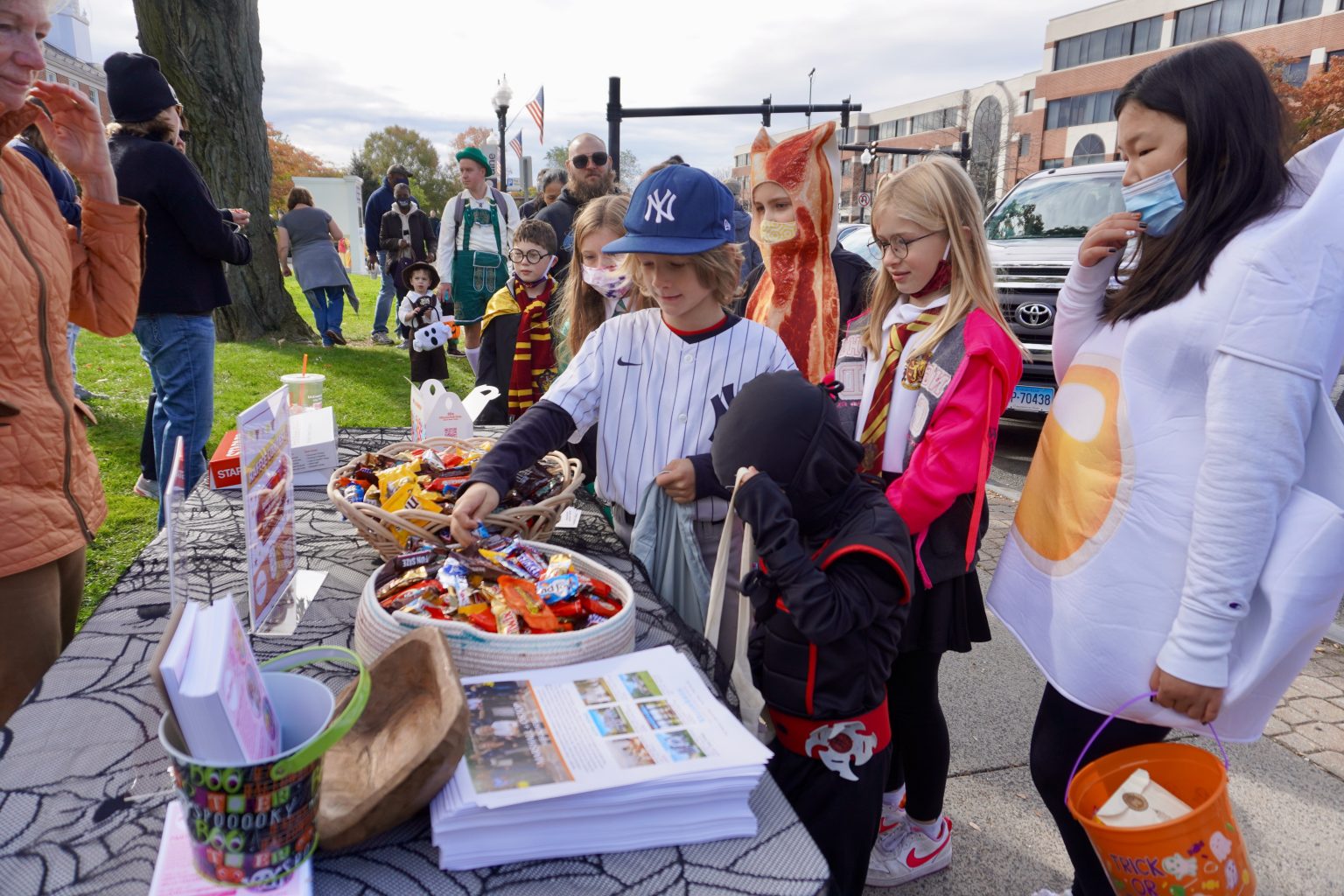 Thousands of Costumed Kids Enjoy West Hartford Halloween Stroll WeHa