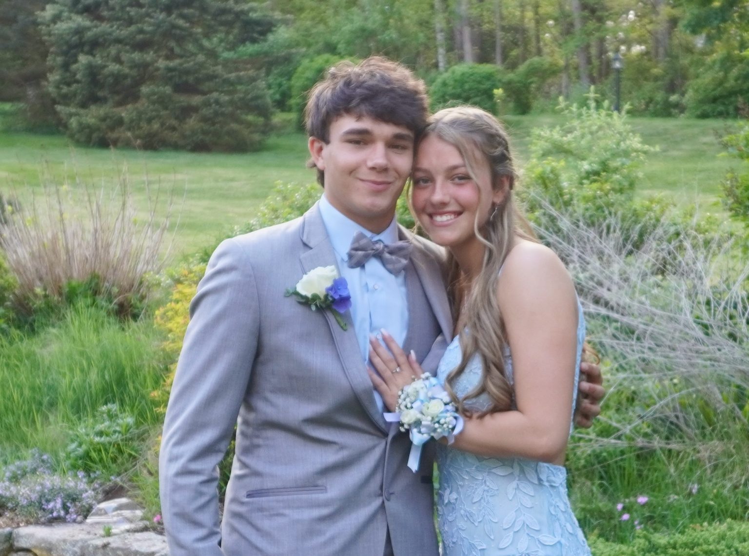 Conard High School Junior Prom: Photo Gallery - We-Ha | West Hartford News