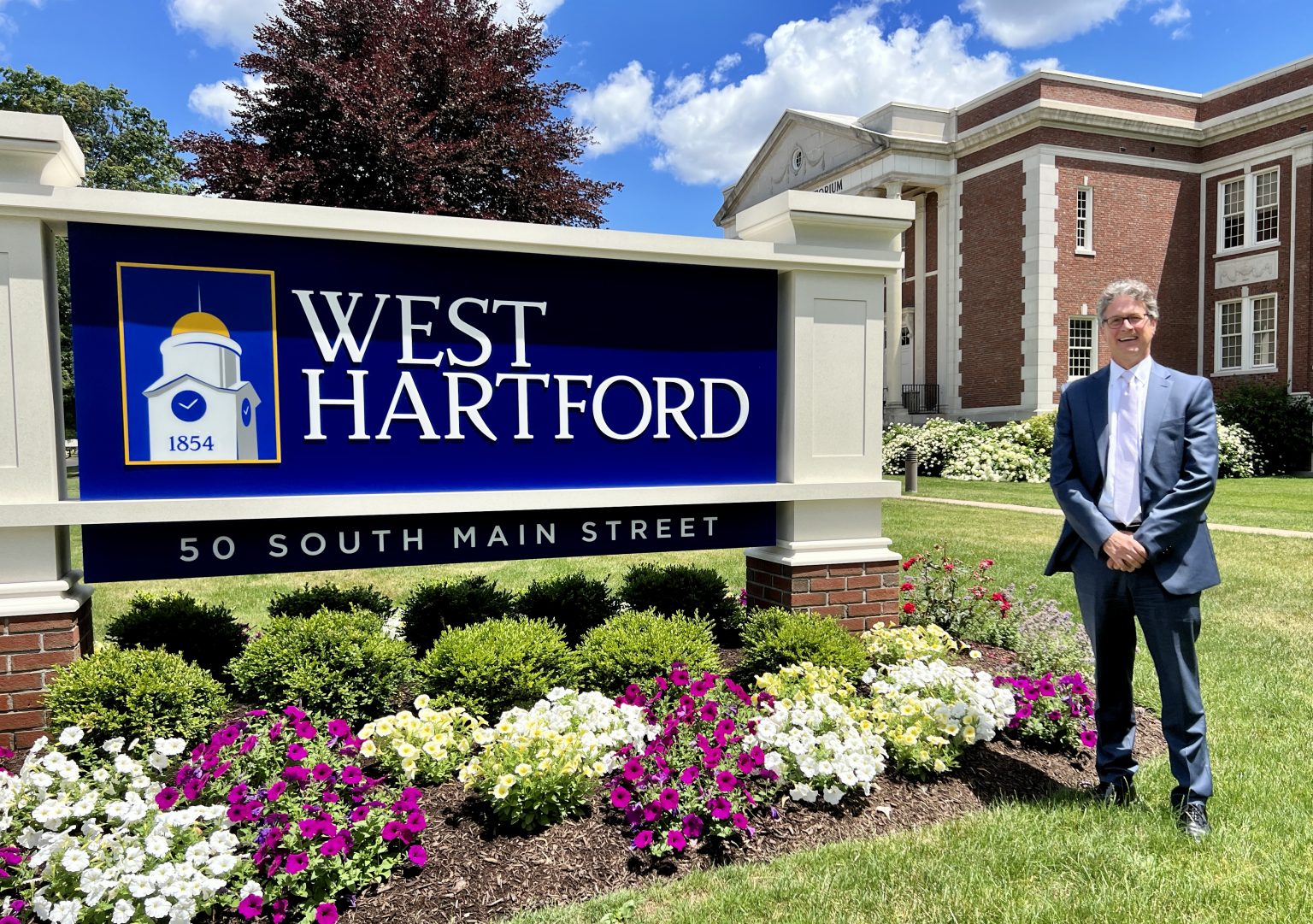 Rick Ledwith Officially Named West Hartford Town Manager We Ha West