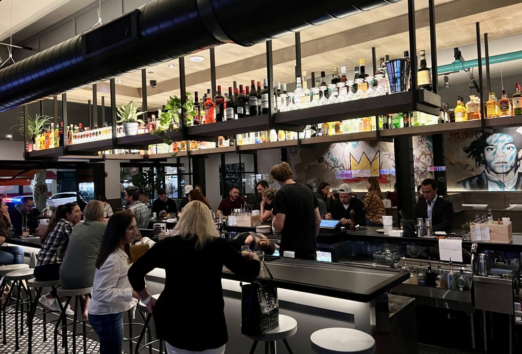 Sparrow Interior Bar Scene We Ha West Hartford News
