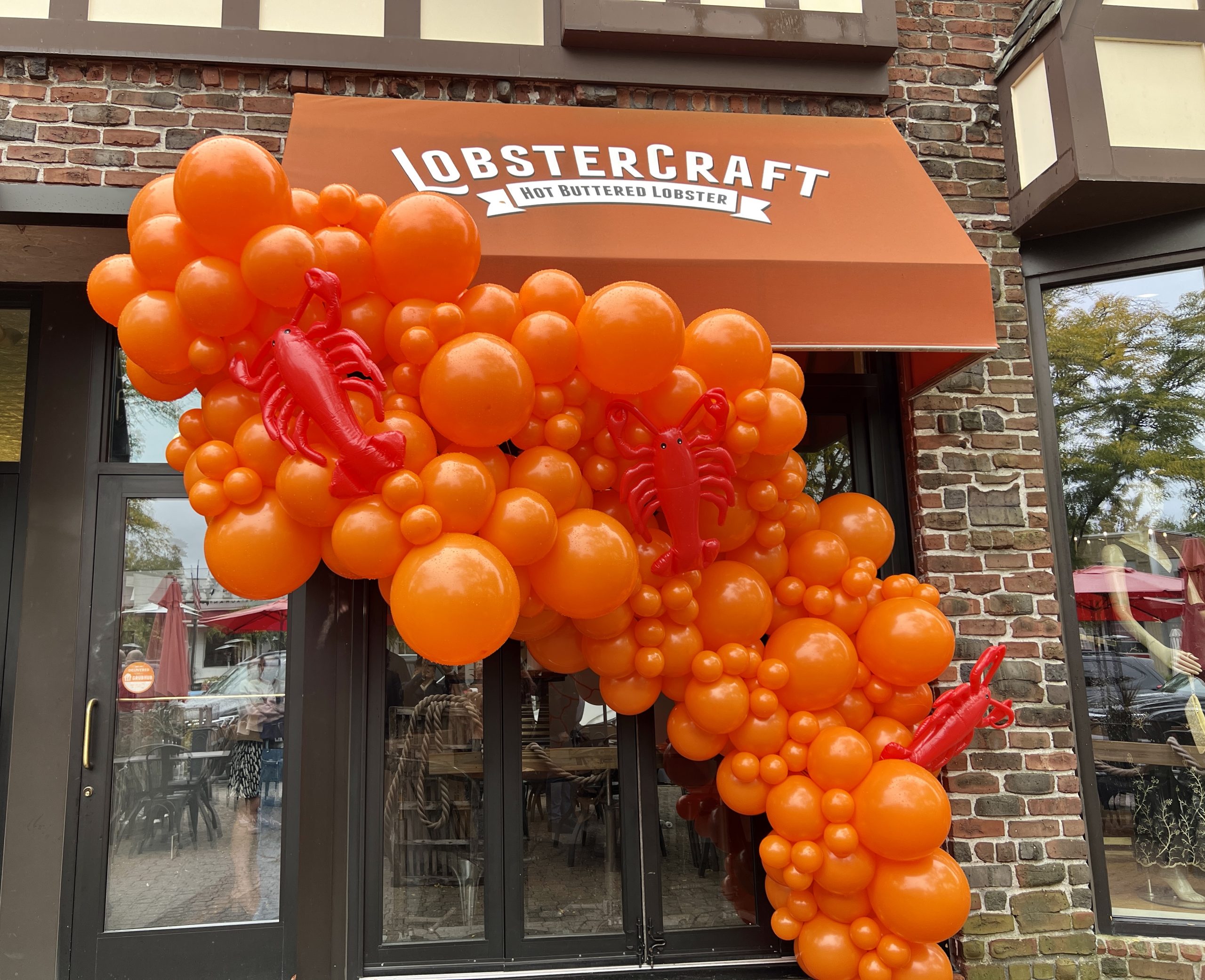 lobstercraft pink flamingo party balloons - We-Ha | West Hartford News