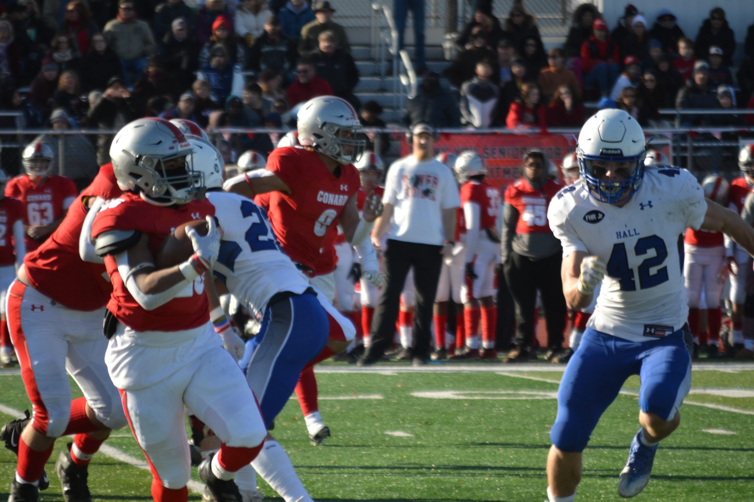 Carter Morton(42) Of Hall Closes In On Conard's Santana Edwards - We-Ha ...