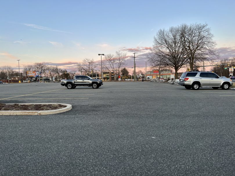 West Hartford Town Council Approves New Building for Chipotle with