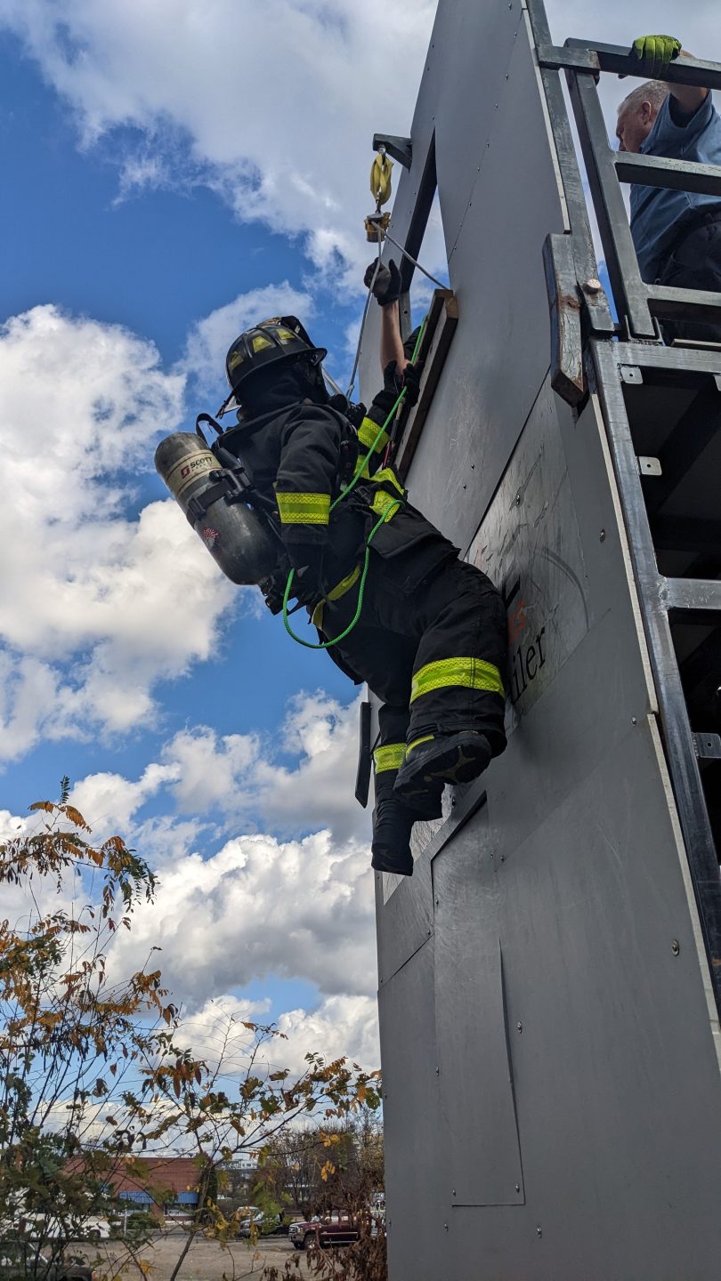 West Hartford Fire Department Receives Bail-Out Kits Thanks to Leary ...