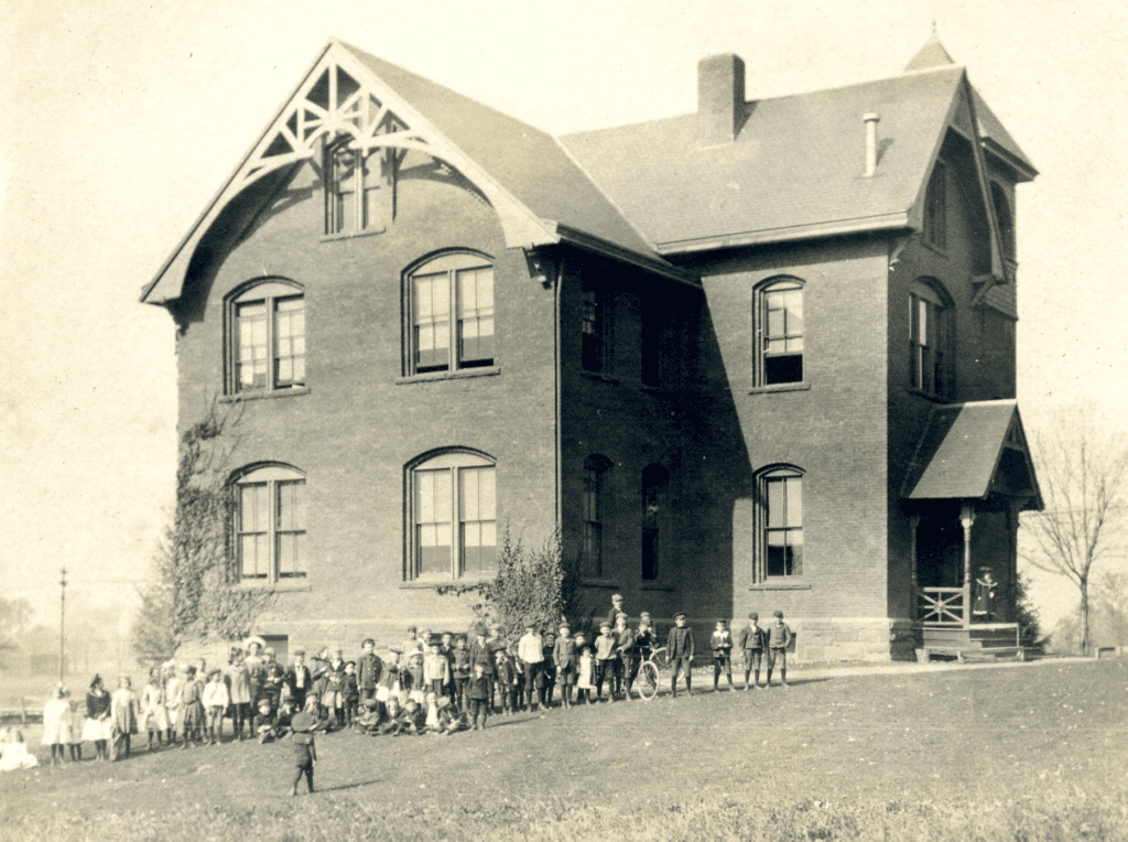 From the West Hartford Archives East School, Farmington Avenue and