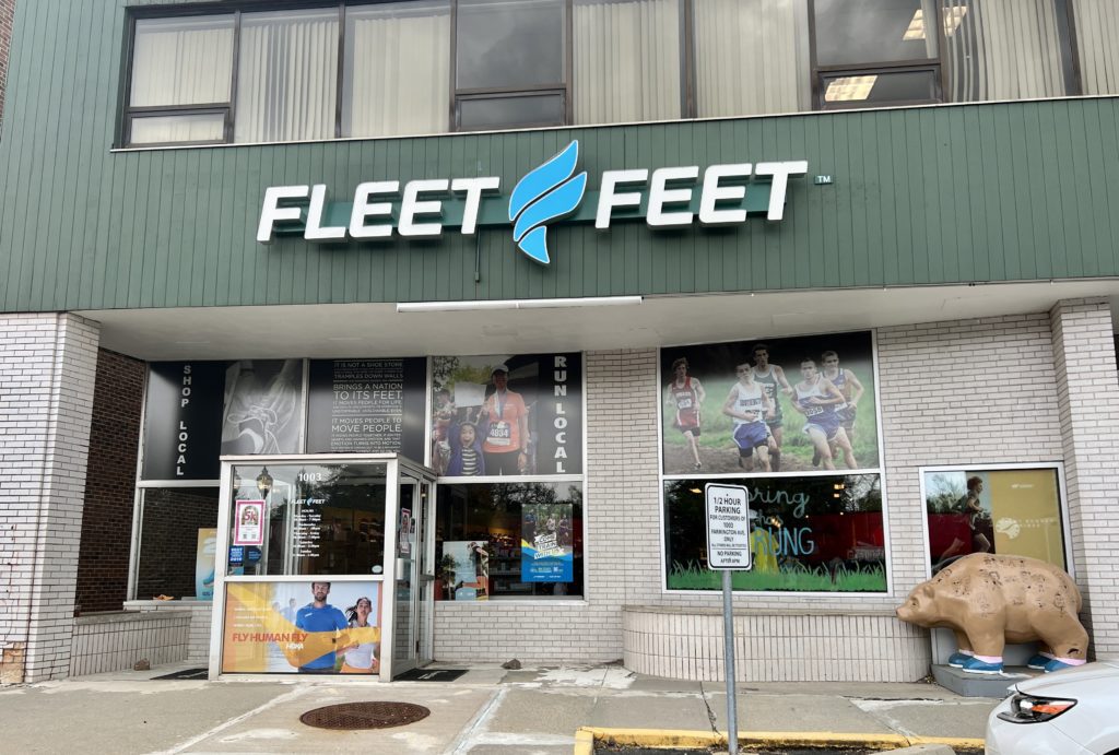 Both Feet In': West Hartford's Fleet Feet Transitioning to New