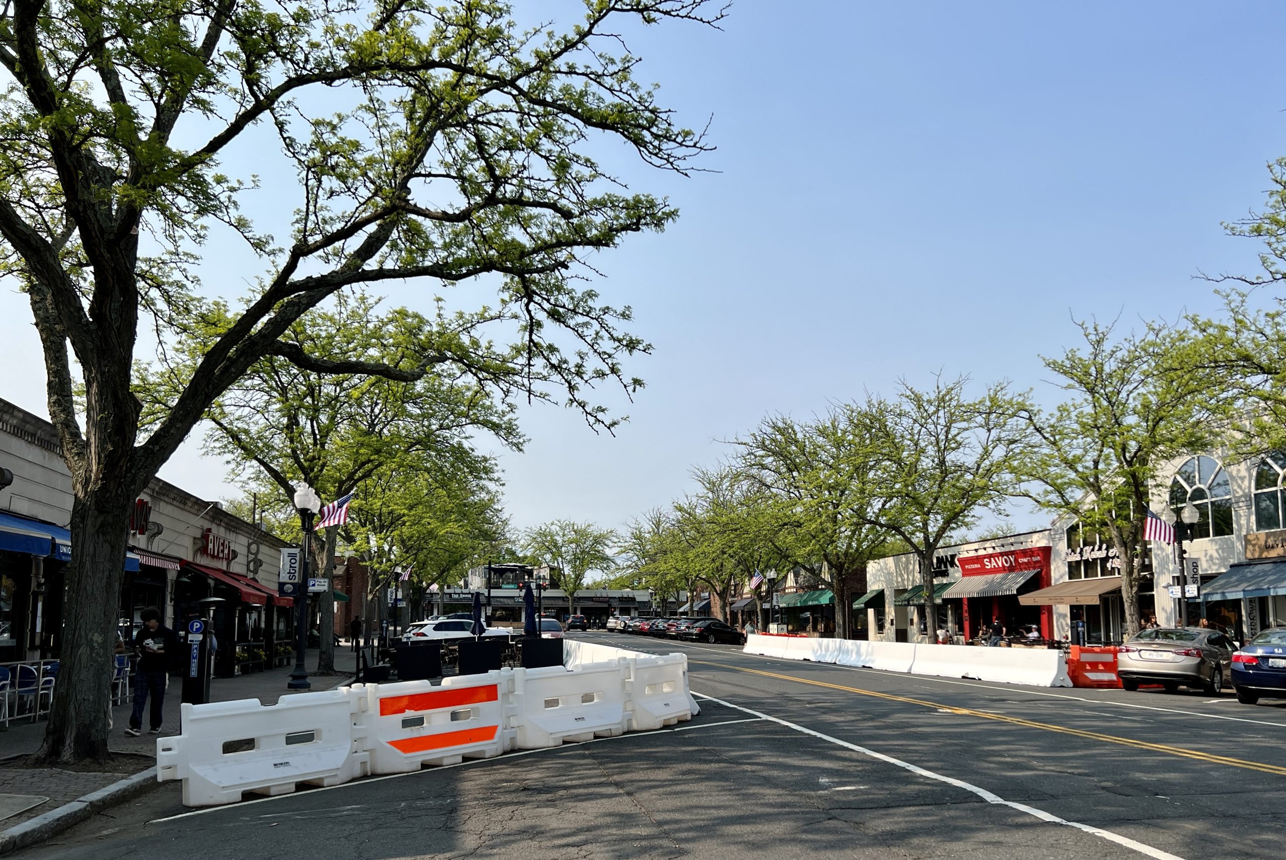 lasalle road outdoord dining barriers 2 may 2023