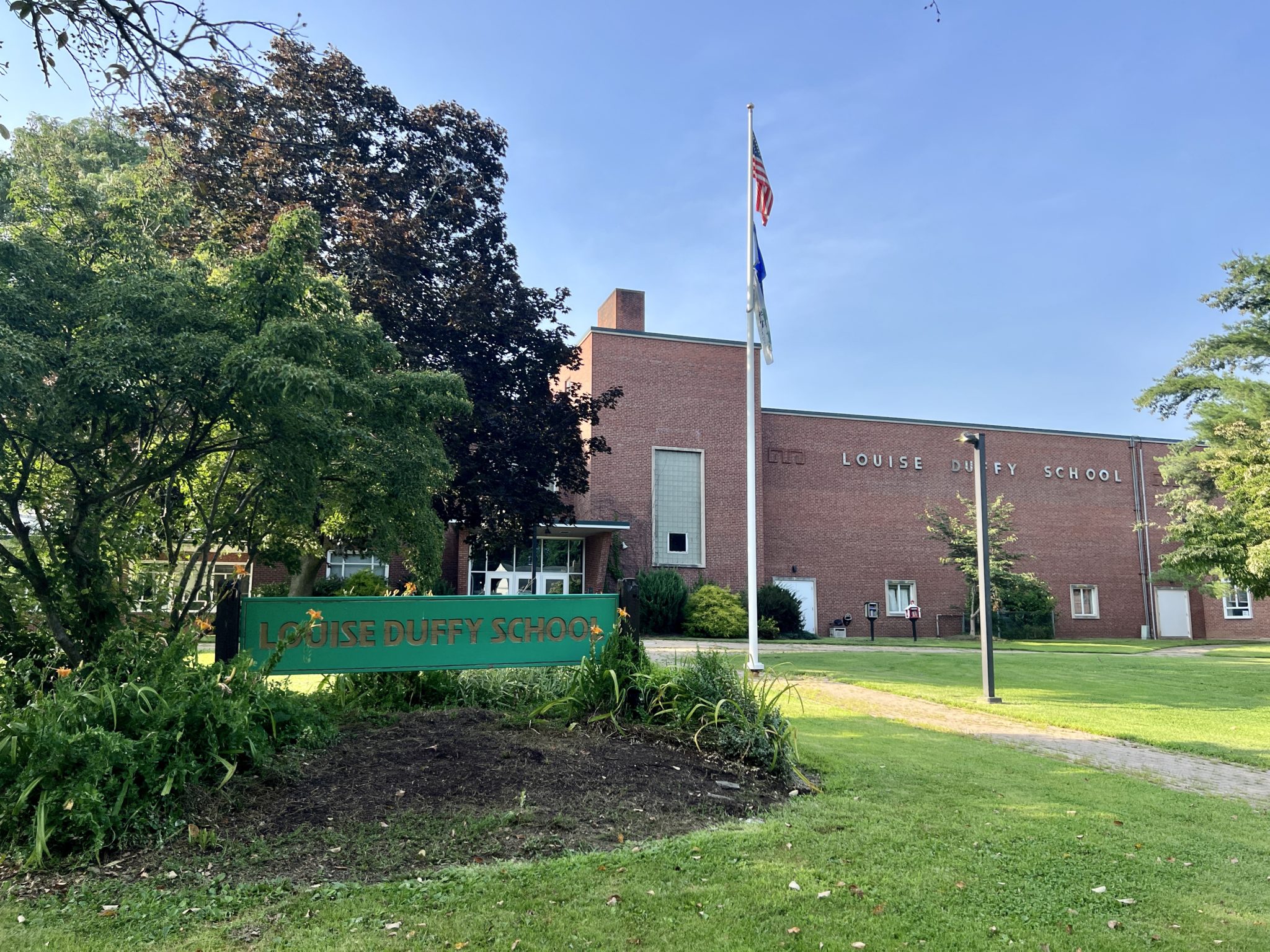Snozwest Hartford Public Schools Employment 51 - b74sdnd