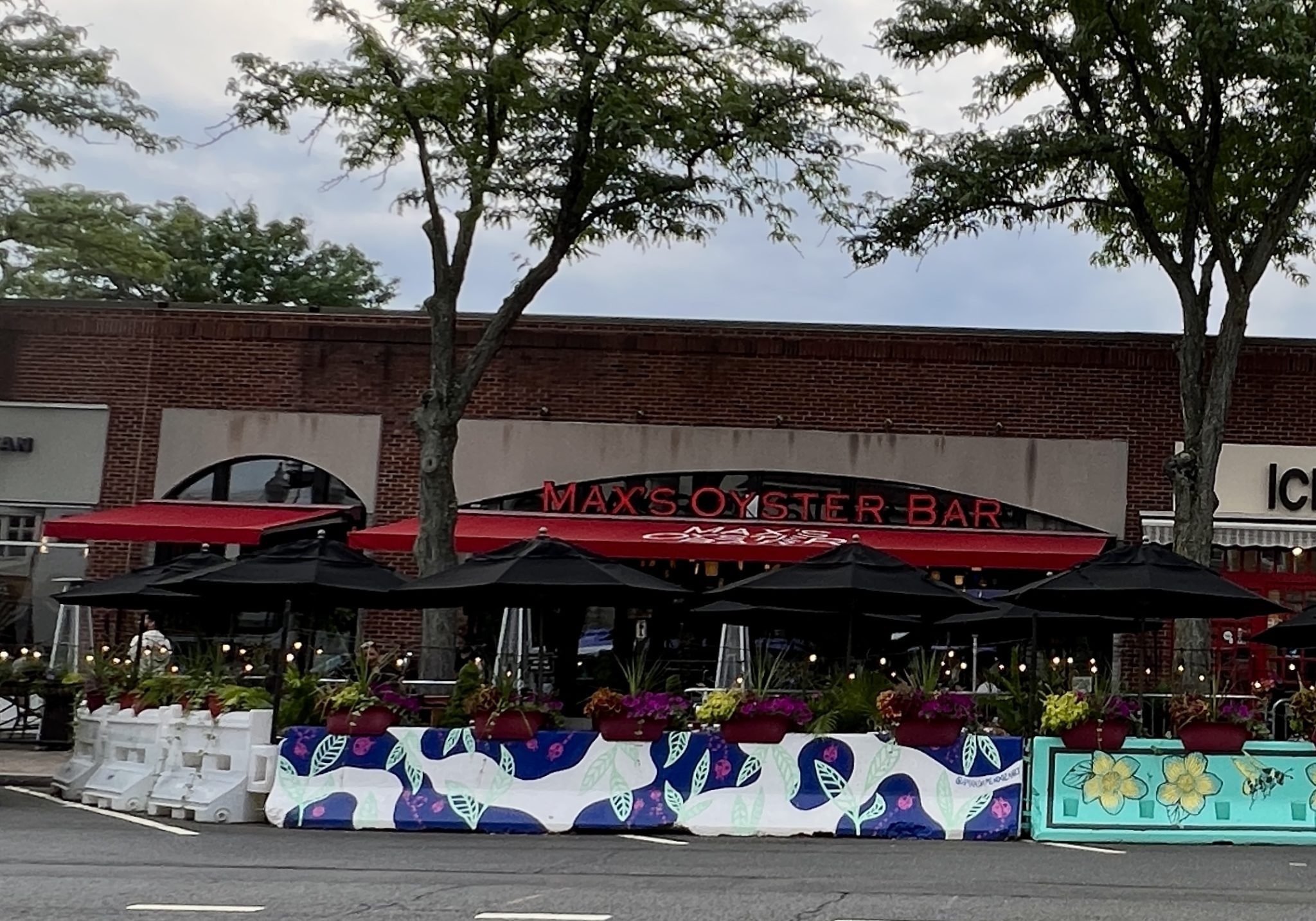 max's oyster bar WeHa West Hartford News