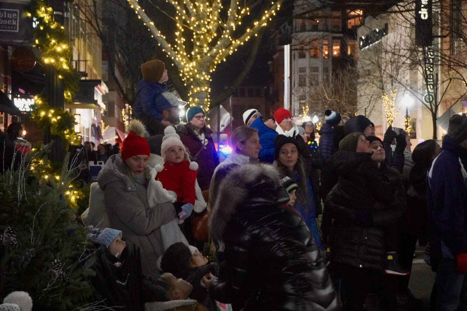 West Hartford Holiday Stroll the Season in Classic New England